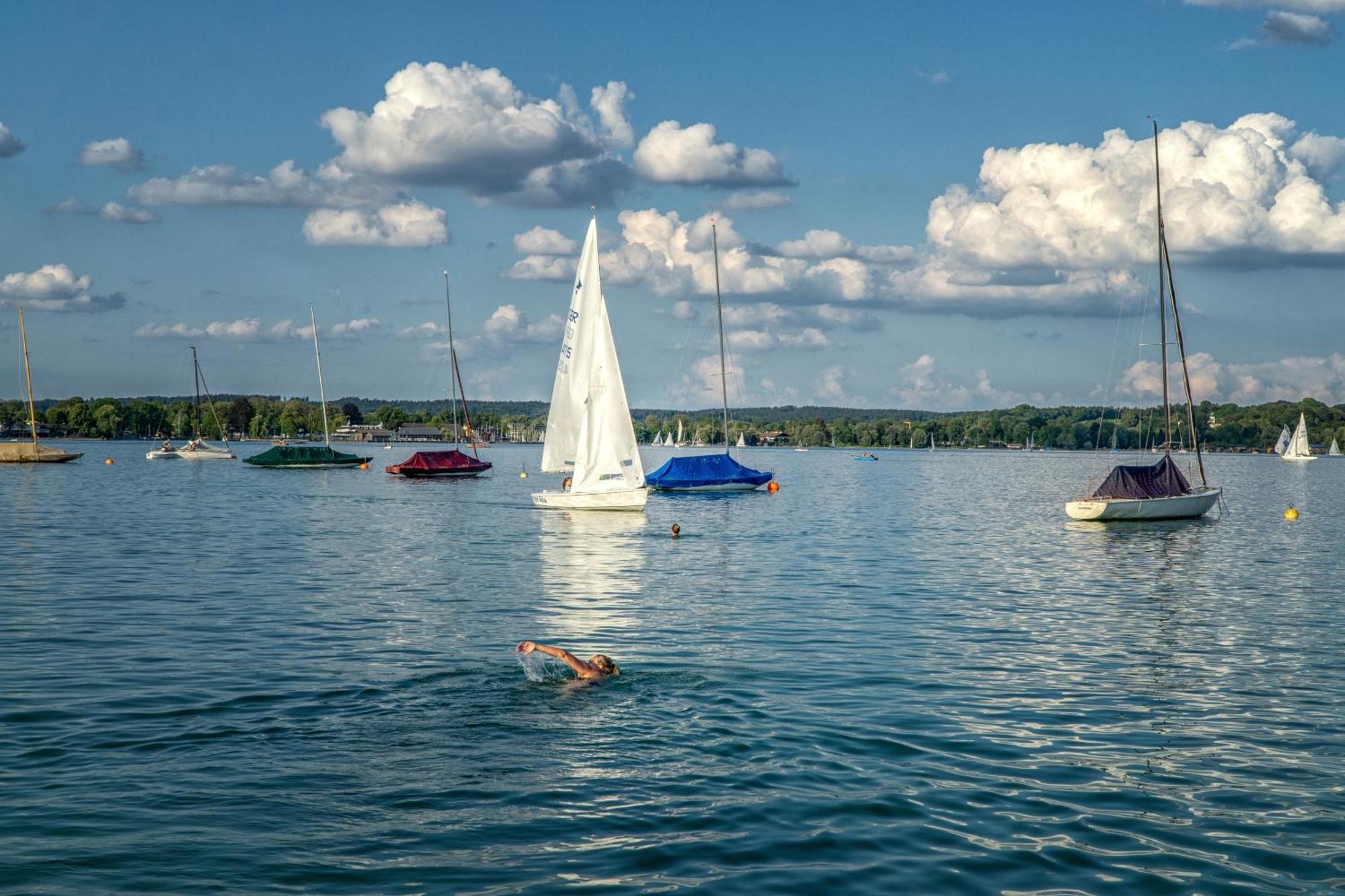 5 Sterne Penthouse-Loft Gut Stohrerhof Bis 4 Personen Diessen am Ammersee Luaran gambar