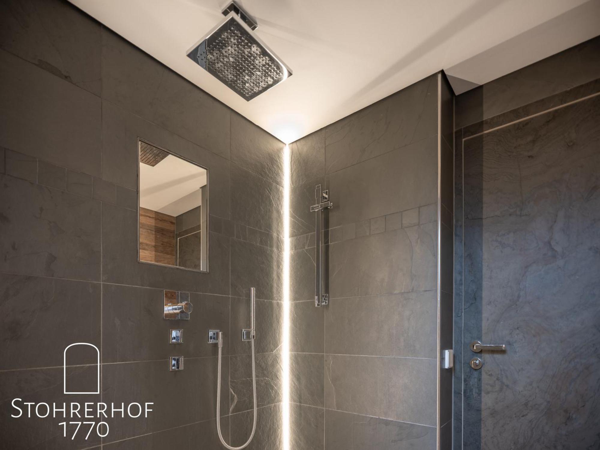 5 Sterne Penthouse-Loft Gut Stohrerhof Bis 4 Personen Diessen am Ammersee Luaran gambar