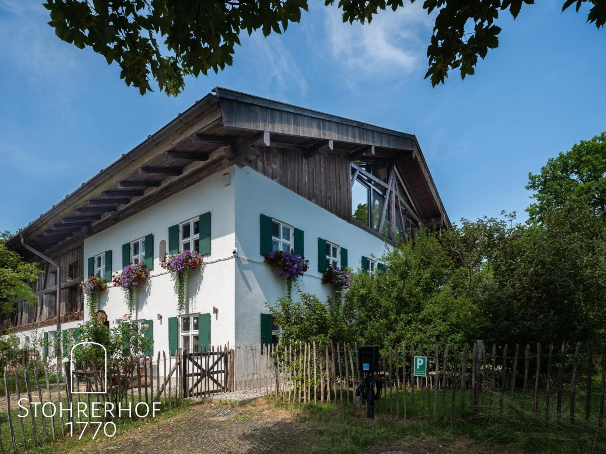 5 Sterne Penthouse-Loft Gut Stohrerhof Bis 4 Personen Diessen am Ammersee Luaran gambar